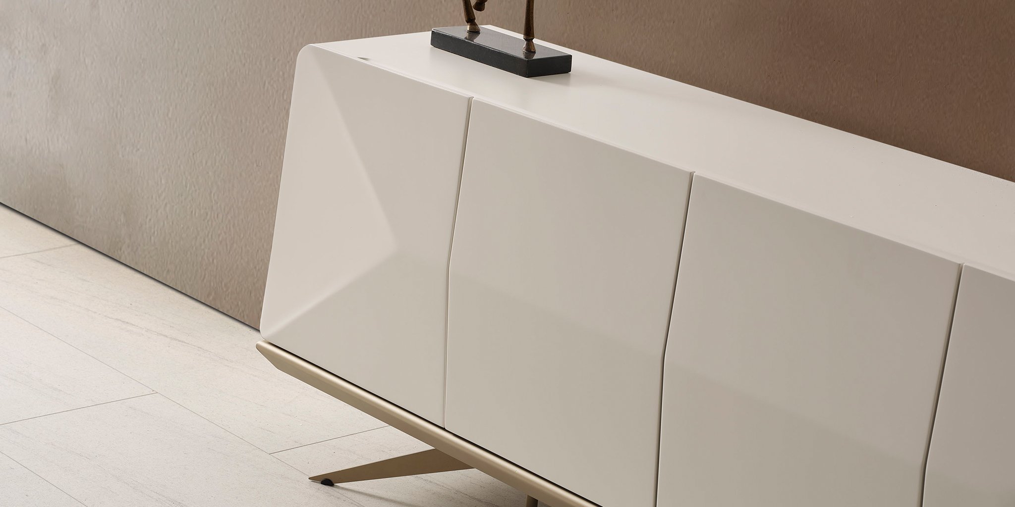 Gucci Yemek Odası Takımı